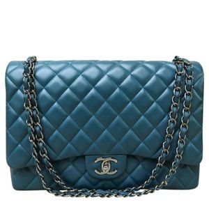 Chanel flap classic shoulder bag